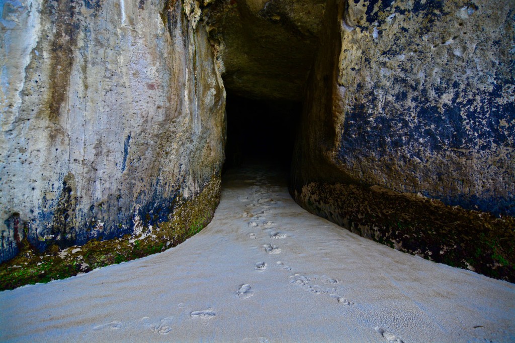 Tunnel at Tunnel Beach