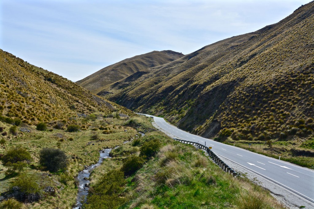 Mountain pass road